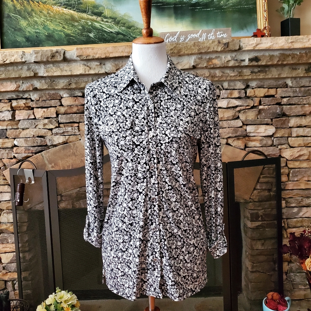 🆕Karl Lagerfeld Floral Print Blouse